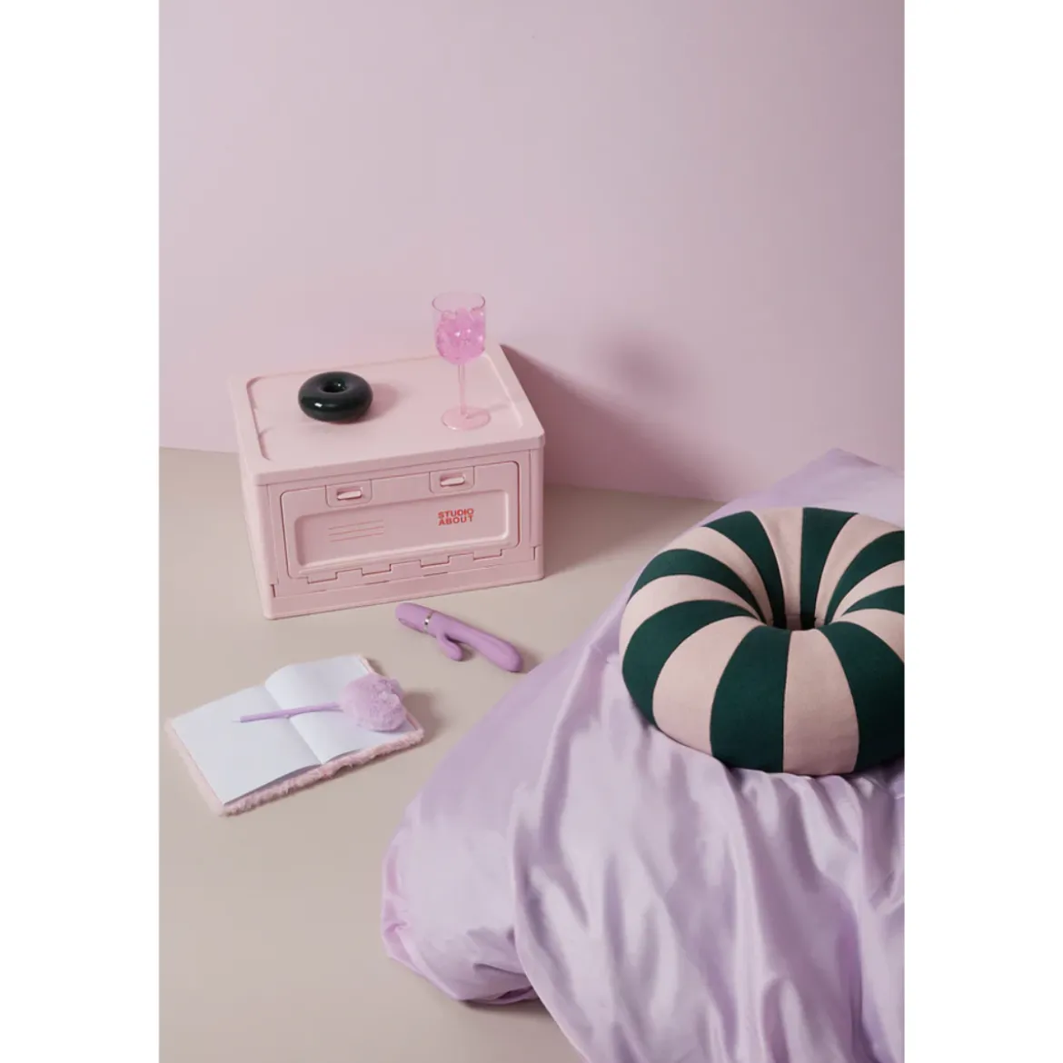 Box Studio About - Rose