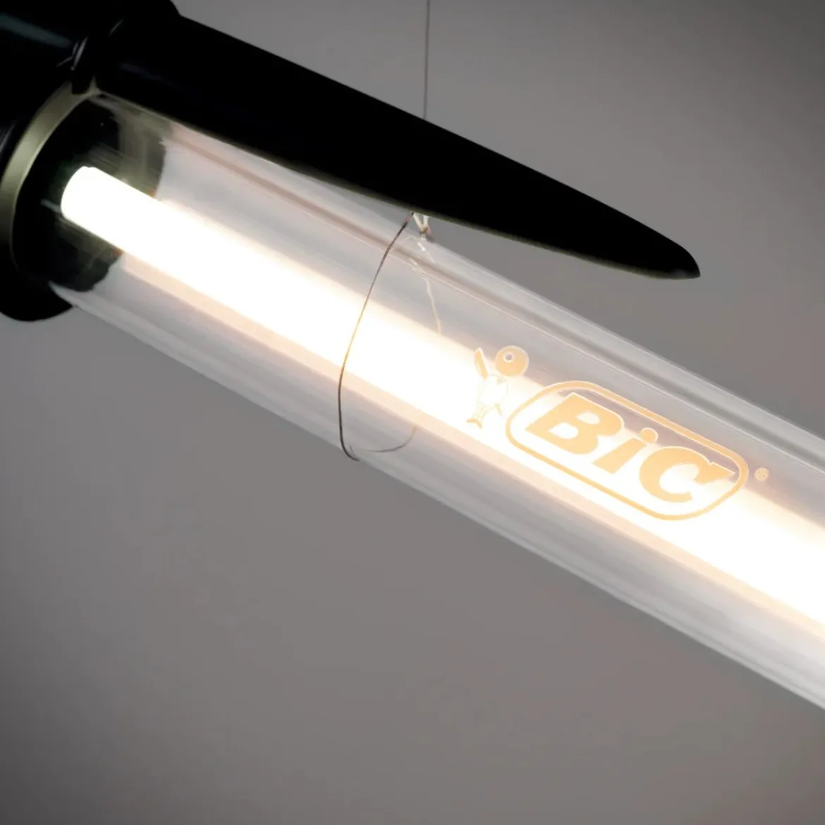 Lampe Bic LED Néon - Noir