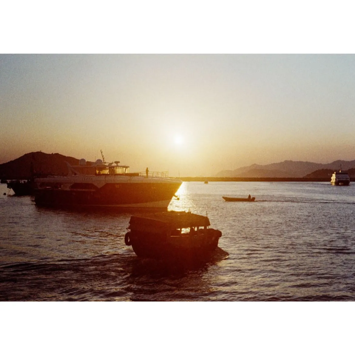 LomoChrome Color ’92 Sun-kissed 35 mm ISO 400 – Pack de 3