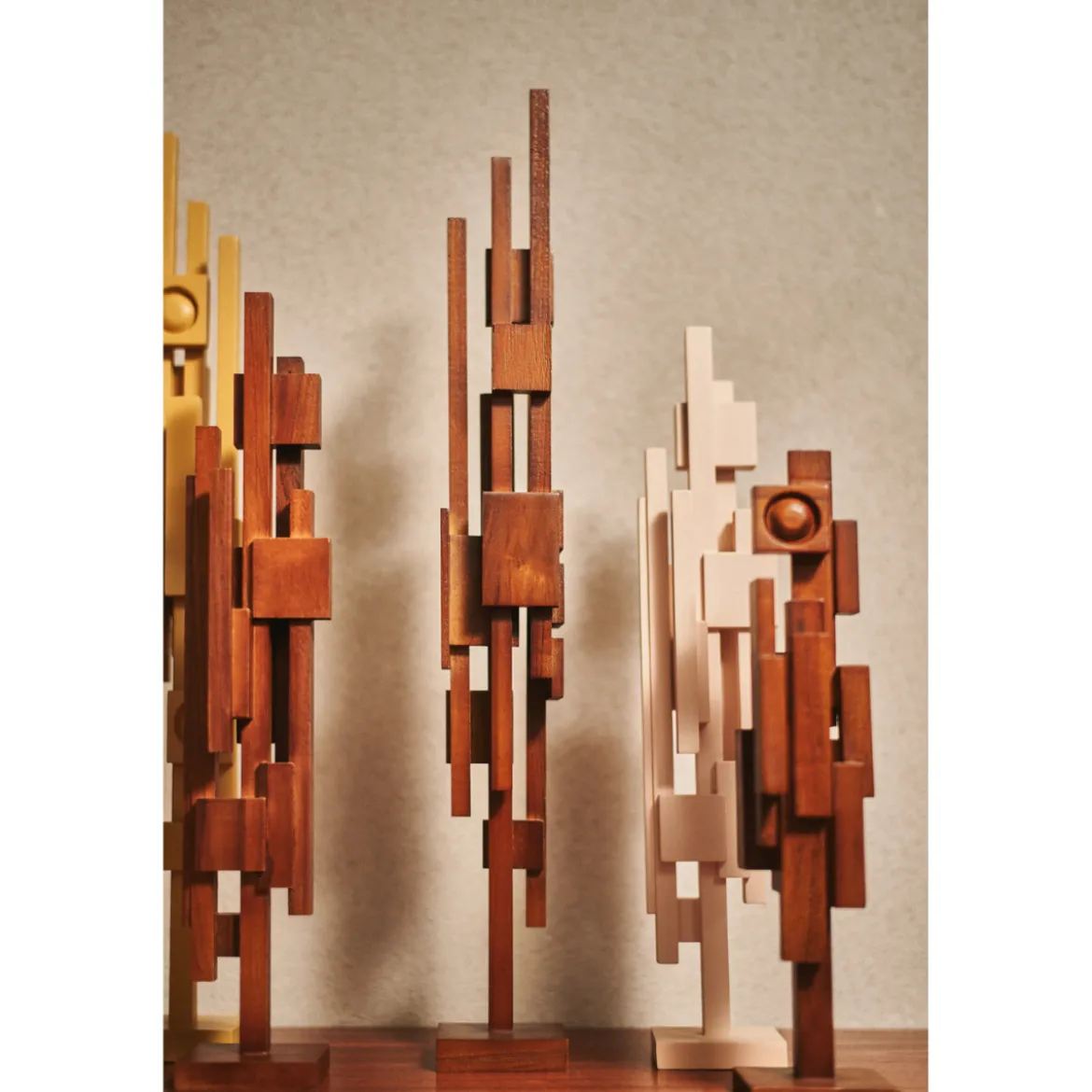Sculpture Skyline Beige M