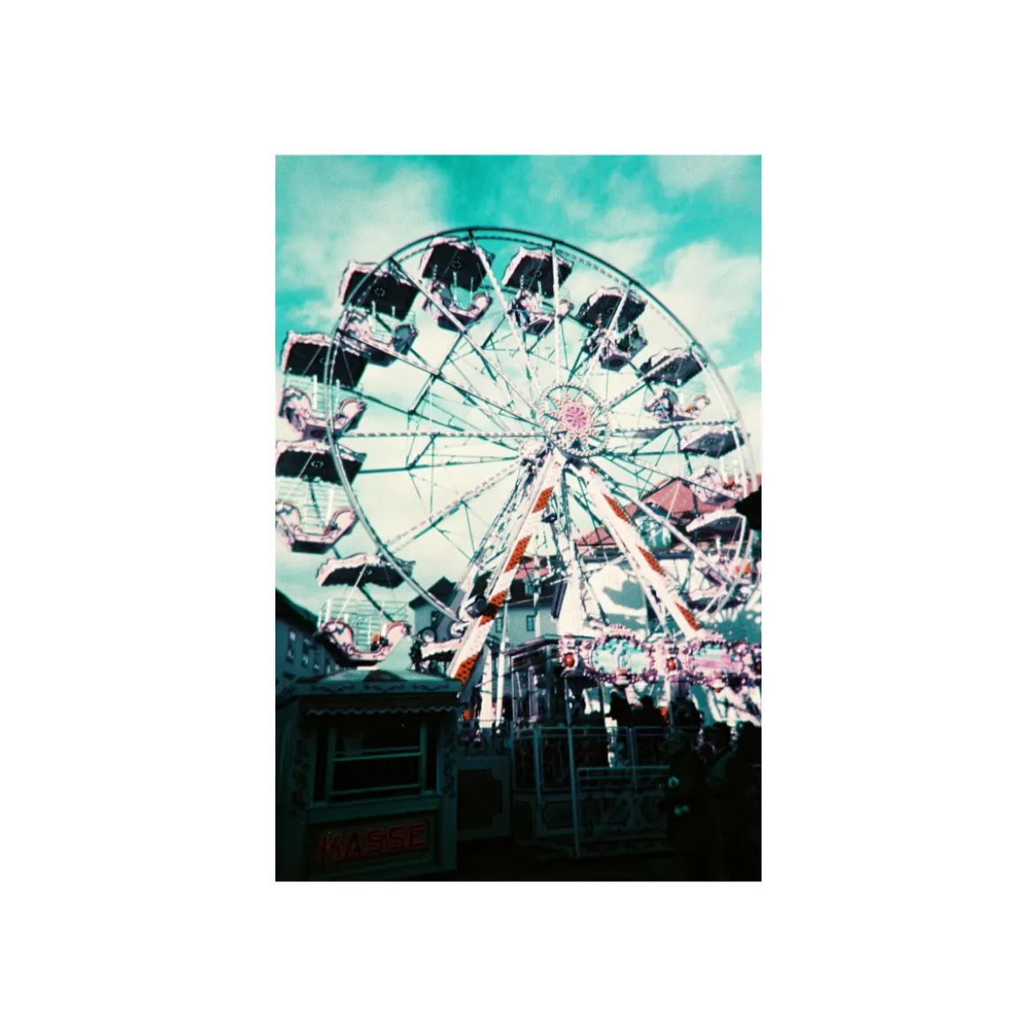 Simple Use Camera LomoChrome Purple