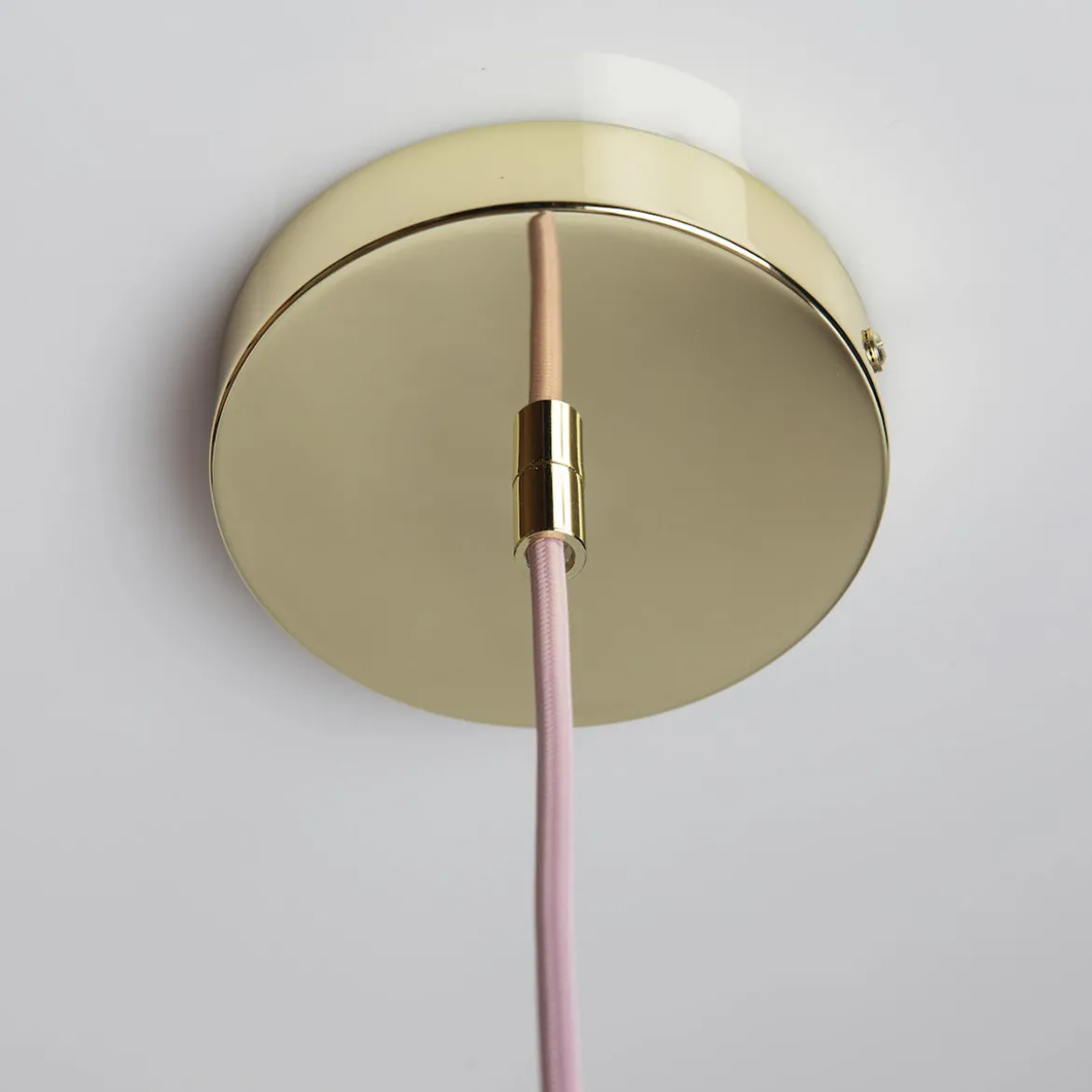 Suspension Soft Serve 01 - Brass